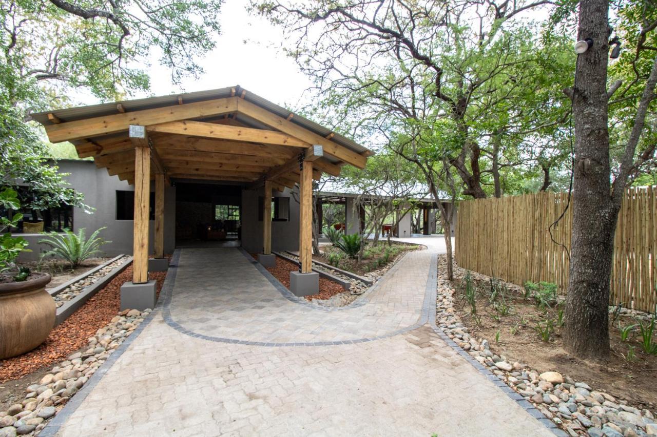 Little Africa Safari Lodge Hoedspruit Exterior photo